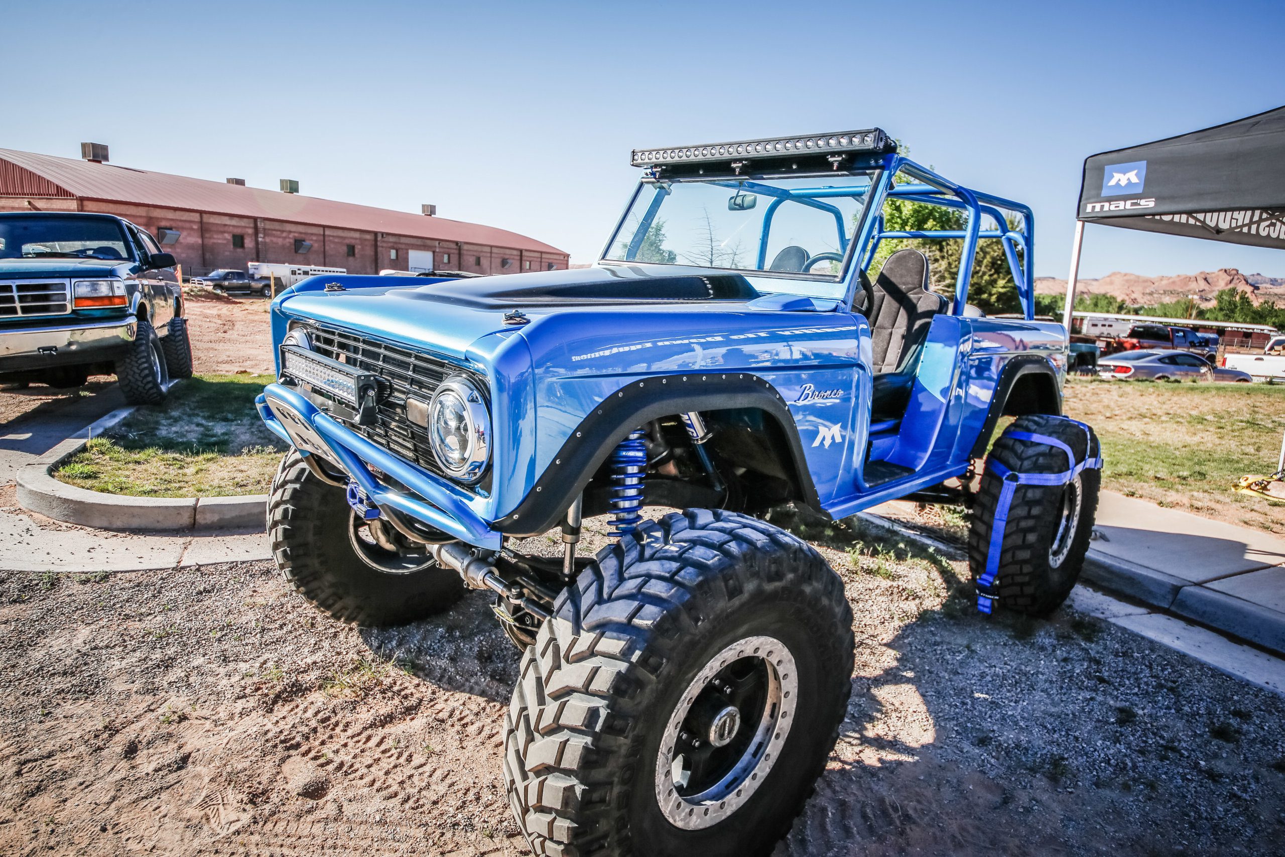 Event Bronco Safari Bestop Leading Supplier of Jeep Tops & Accessories